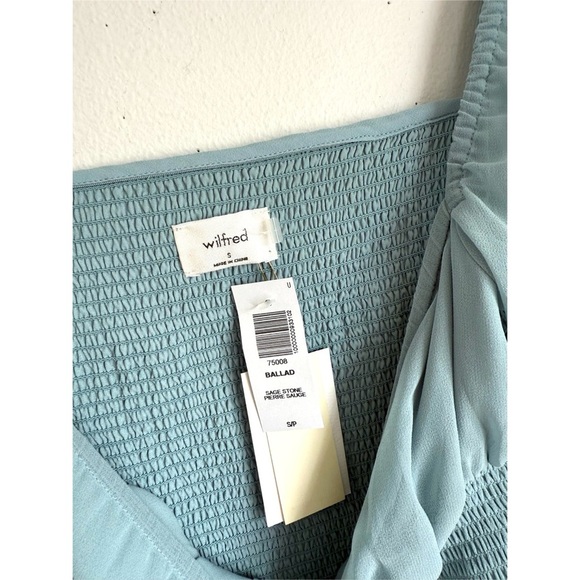 NWT Wilfred Aritzia Ballad Smocked Long Sheer Sleeve Dress in Blue - Picture 9 of 10